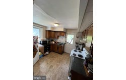 126 W MAIN STREET, WINDSOR, PA 17366