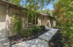 604 Oak Blvd W Drive, Greenfield, IN 46140