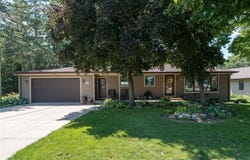 340 Dolph Road, Mankato, MN 56001