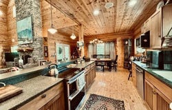 1040/1056 S Riverview, Mountain View, AR 72560