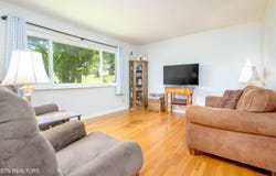 1902 NW Ho Co Ta Ke Lane, Knoxville, TN 37912