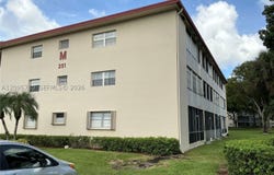 251 SW 134th Way, Pembroke Pines, FL 33027