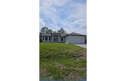 601 Hibiscus Avenue, Lehigh Acres, FL 33972