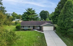 11606 Markham Court, Leo, IN 46765