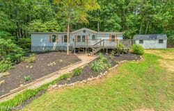 257 Old Andersonville Pike, Heiskell, TN 37754
