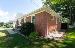 685 E 300th Street, Willowick, OH 44095