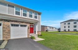 43 PRATT LANE, LAWRENCE TOWNSHIP, NJ 08648