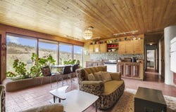 13 South Lemuria, Tres Piedras, NM 87577