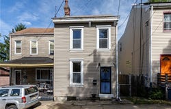 5511 Celadine St, Lawrenceville, PA 15201