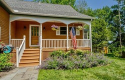 19 Glenview Lane, Belfast, ME 04915