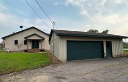 921 lillian, Waterville, MN 56096