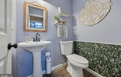 164 COMMONWEALTH DRIVE, NEWTOWN, PA 18940