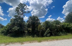 ROSEQUEEN CIRCLE, NORTH PORT, FL 34288