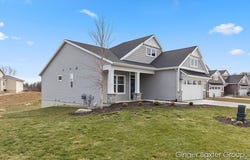 5560 Albright Avenue SW, Wyoming, MI 49418