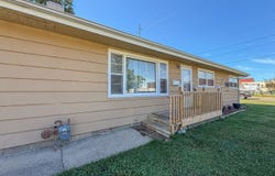 420 W Pierce Avenue, Charleston, IL 61920
