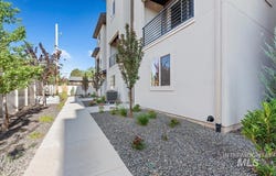 1671 W Burlison Lane, Boise, ID 83705