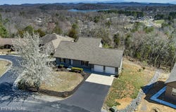 123 Chahyga Way, Loudon, TN 37774
