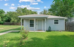 420 E Burks Street, Pilot Point, TX 76258