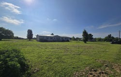 17286 N IDLEWOOD Lane, Mt Vernon, IL 62864