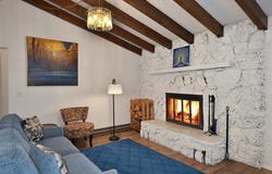 5924 Hogan Dr, Weed, CA 96094