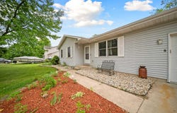 901 N Timberline Circle East, Warsaw, IN 46582