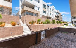 647 Spotted Falcon Street, Las Vegas, NV 89138