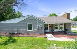 210 W 2nd Street, Bonner Springs, KS 66012