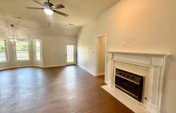 305 E Pershing Ave, Muscle Shoals, AL 35661