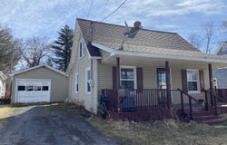 16 Monroe Parkway, Massena, NY 13662