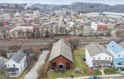 600 Gaskill Ave, Jeannette, PA 15644