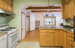 98 Safford St, Quincy, MA 02171