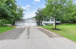2913 Crestwood Drive NE, Alexandria Twp, MN 56308