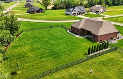 131 Gavin Dr, Shepherdsville, KY 40165