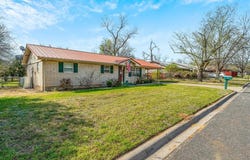1080 W Park Street, Stephenville, TX 76401