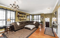 96 ARROWHEAD DRIVE, BURLINGTON, NJ 08016