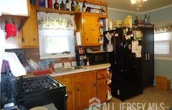 28 Louis Street, Hopelawn, NJ 08861