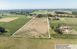 31601 S YODER Rd, Hubbard, OR 97032