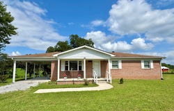 8324 Smithville Highway, McMinnville, TN 37110