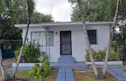 71 NE 67th St, Miami, FL 33138