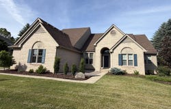 6961 Suncrest Drive, Saline, MI 48176