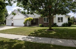 4801 N BENVIEW Court, APPLETON, WI 54913-9313