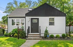 856 Maurice Ave, Rahway City, NJ 07065-2103