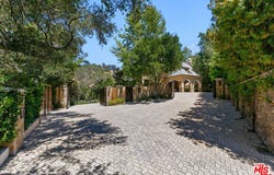 3911 Oeste Ave, Studio City, CA 91604
