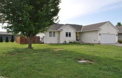 1708 Oakwood Drive, Carroll, IA 51401