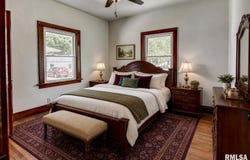 310 N CHEROKEE Street, Taylorville, IL 62568