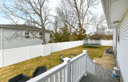 1 Robin Court, Bethpage, NY 11714