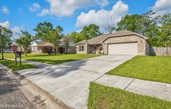15155 Sunset Drive, Gulfport, MS 39503