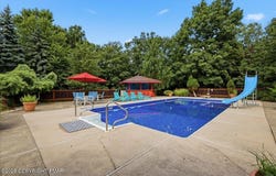 13 Jonathans Way, Henryville, PA 18332