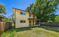 416 Birdie Lane, Redway, CA 95560