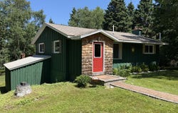 N13851 Ellen St, Grand Marais, MI 49839
